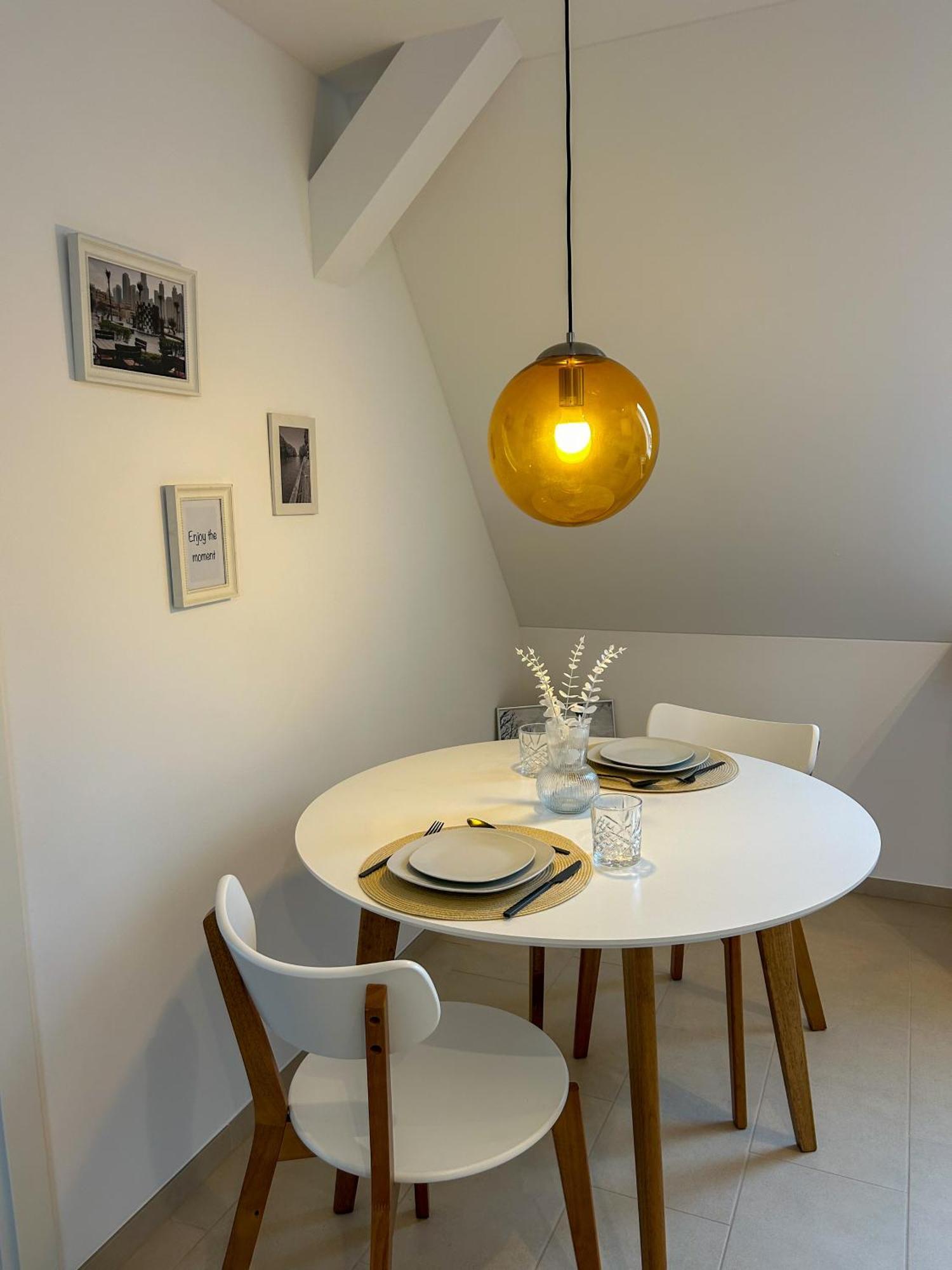 Ferienwohnung As 5 One & Two Bamberg - Modern In Ruhiger Lager Mit Balkon Hallstadt Esterno foto